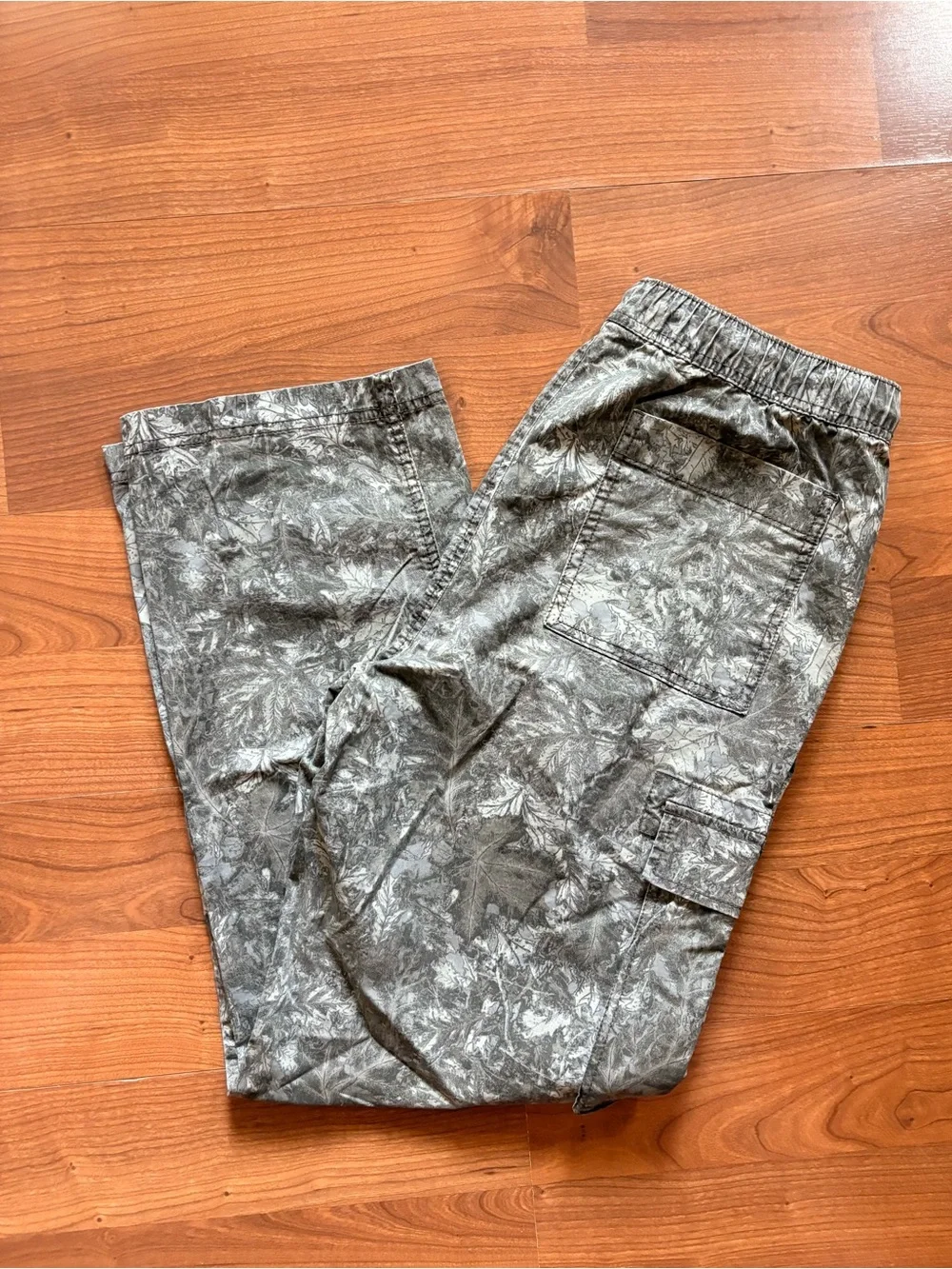 Men's Gray Camo Printed Cargo Pants